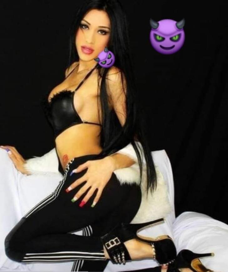 SexyLatinGirl22