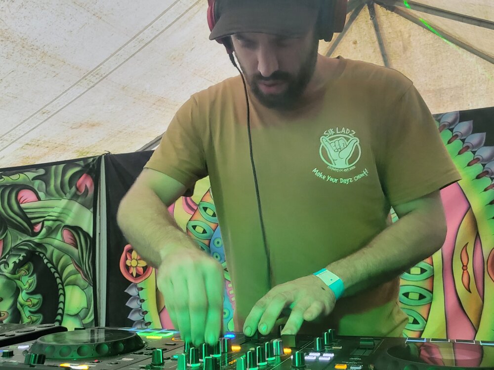 BentPsydeways's most recent online preview