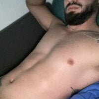 AlisterCrowlie's Offline Chat Room