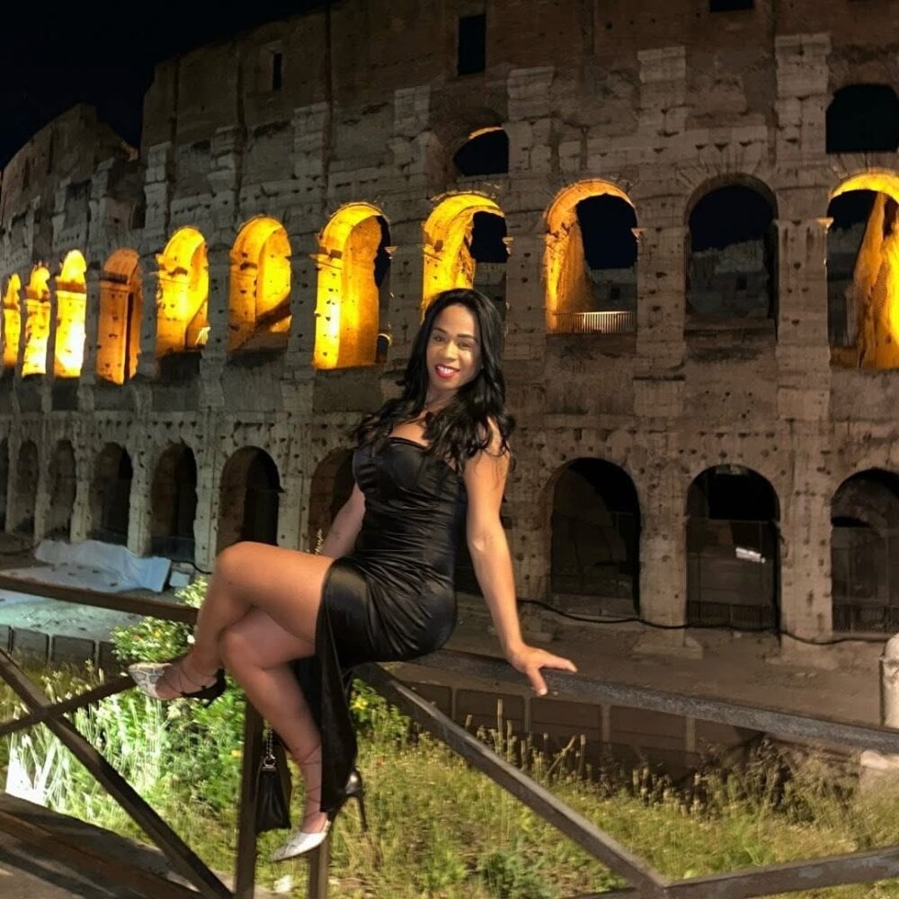 cheapadultsexcams.com brunacicarelly livesex profile in usa-originally-from-australia cams