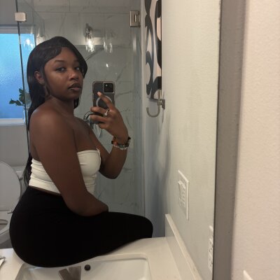 rayawoahh28 🧕 nude show