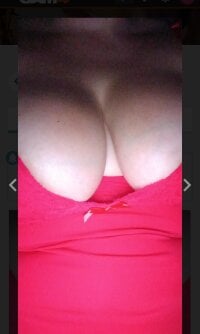 kinkyBrunetteslut's Offline Chat Room