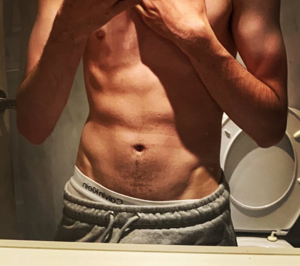 hothungboy1 from stripchat