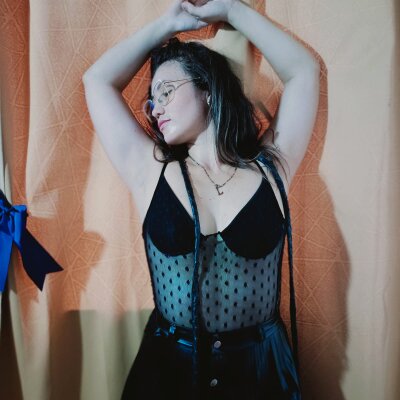 ivanna_pussy20 📫 adult webcam chat