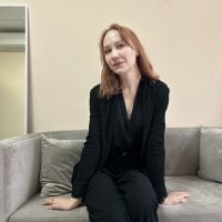 YolandaLarson's Offline Chat Room