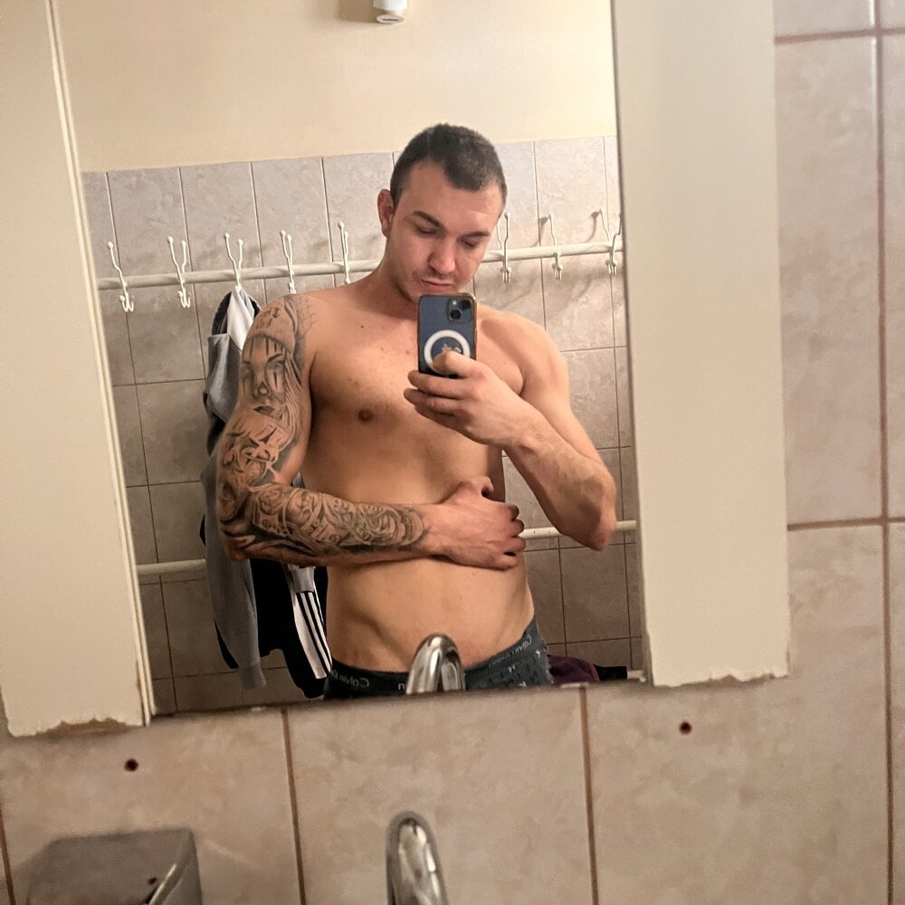 daniel_cornel from stripchat