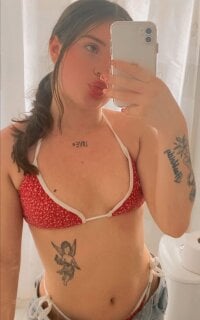 Dany-18's Live Sex Cam Show