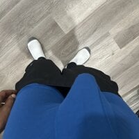 LamarxxxRayvendior1's Offline Chat Room