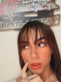 baby_kitty2's Offline XXX Chat