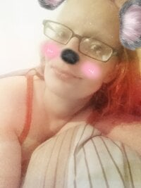 bitch386's Offline Chat Room