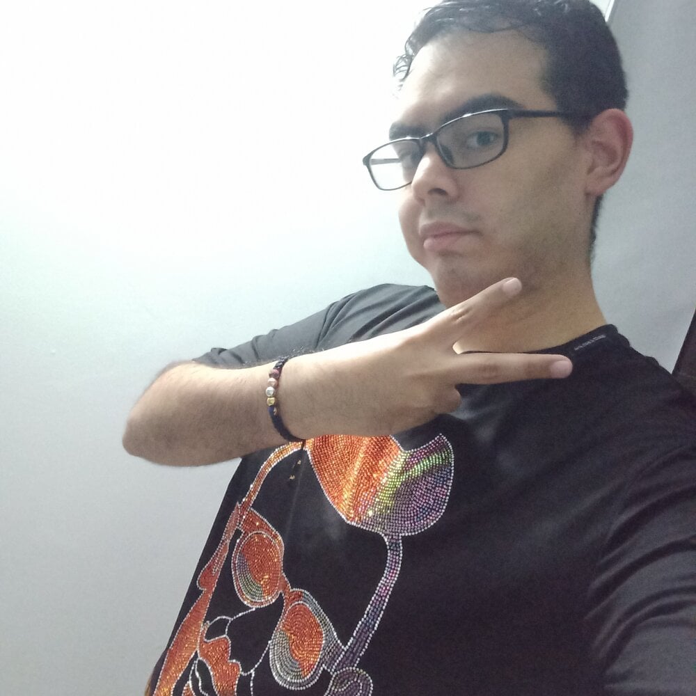 alejoz2002 from stripchat