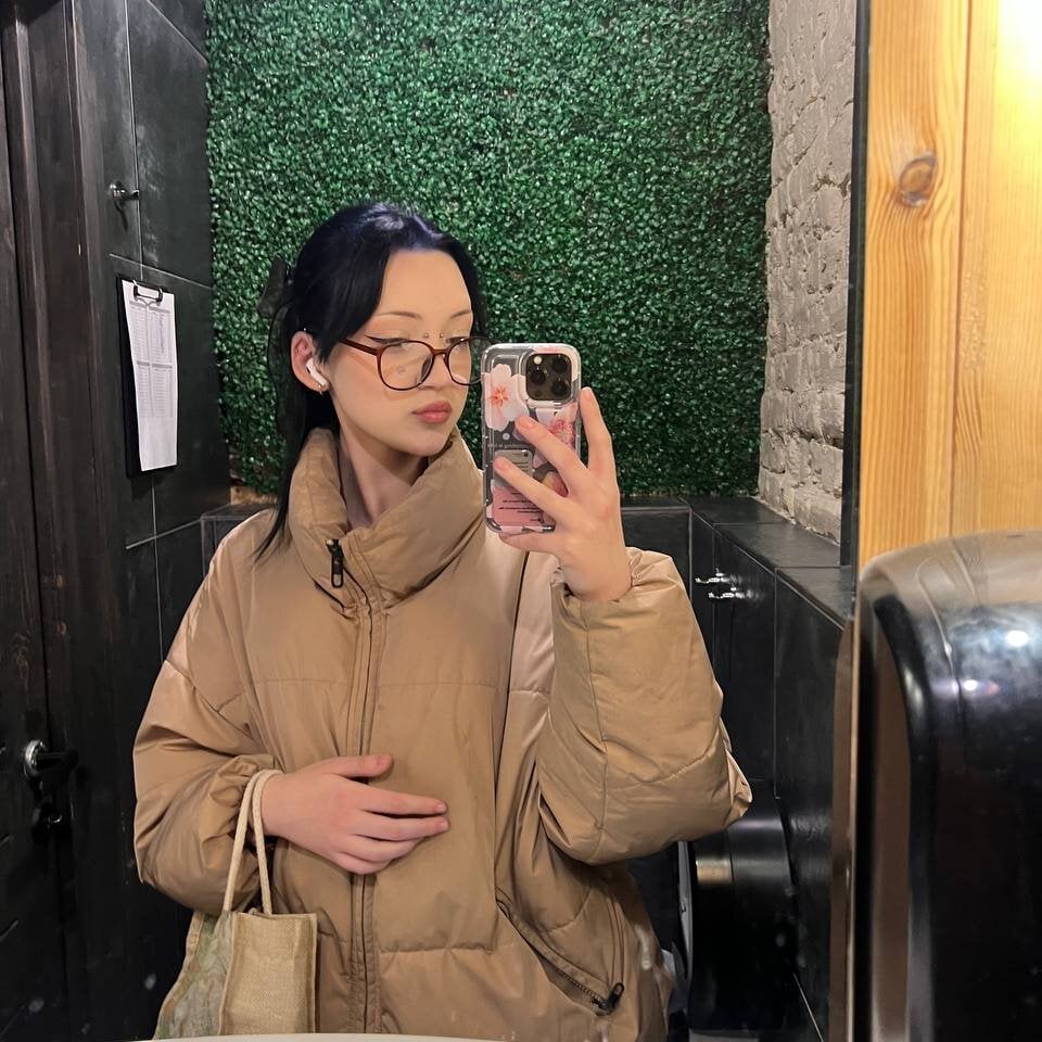 webcam-sexe.net avycom livesex profile in white-hair cams