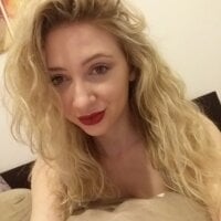 EllisYa's Live XXX Chat