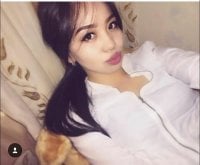 Ella_Liki369's Offline Chat Room