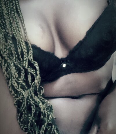 the_unholy_saint from stripchat