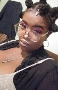 thickbonitax20's Offline Chat Room