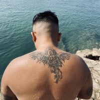 LoreYaku's webcam live show