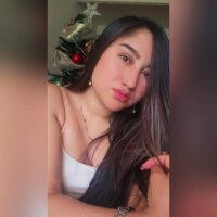 Aileen_castro's Offline XXX Chat