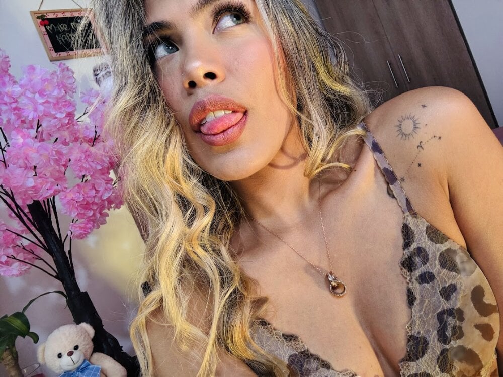 privat-livecam.com steewart_ livesex profile in on-your-screen-daddy cams