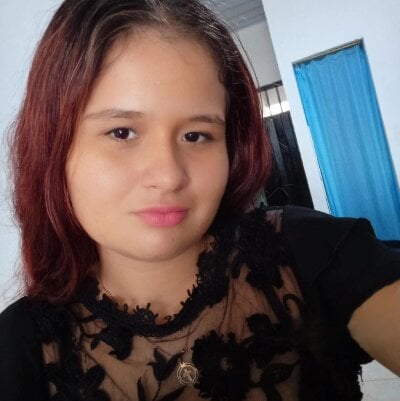 Luciana_cadena Female Cheapestprivateslatin Live Webcam Strip