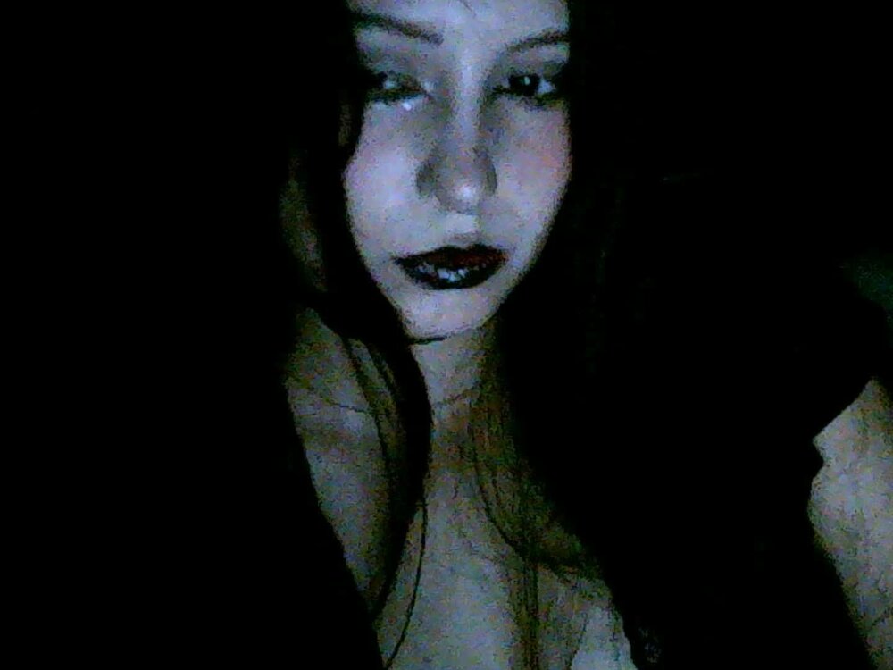 Live sex webcam photo for Kitten012 #290626284