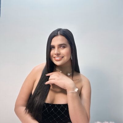 SelenaHelaby02