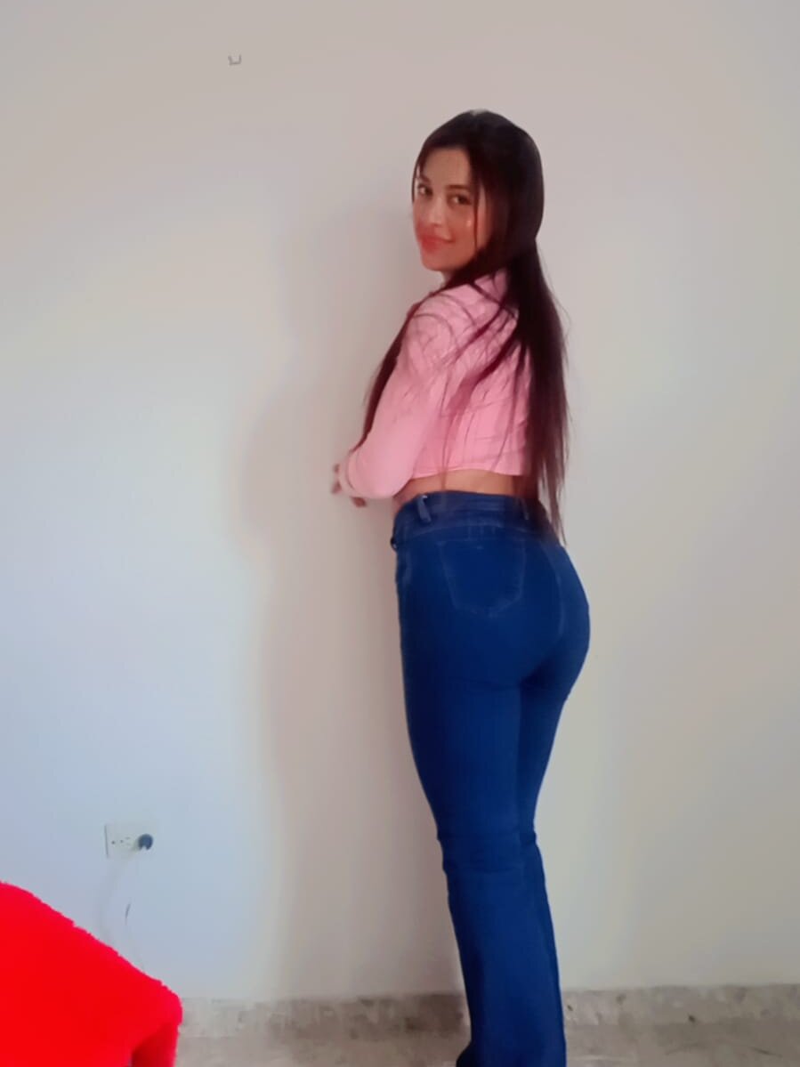 cheapadultsexcams.com vanessa__666 livesex profile in granny cams