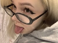 sweetdreamers's webcam live show