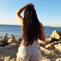 BrunaPutinha25's Offline Chat Room