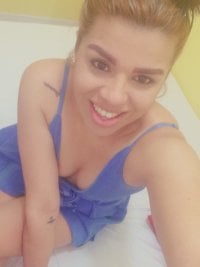 hornyblondy_'s Offline Chat Room
