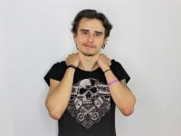 Johnny_Kirk's Offline Chat Room