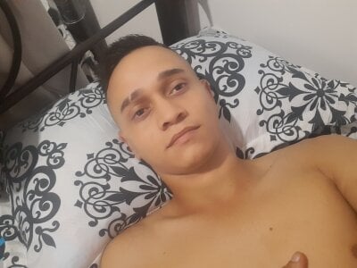 Adrian4743 - Stripchat Trans 