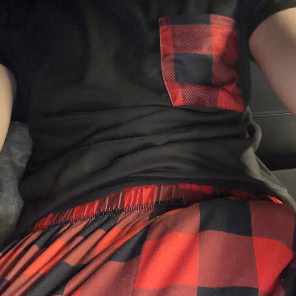 holaunodos3's Offline XXX Chat