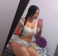 LaurenBigButt's Offline XXX Chat