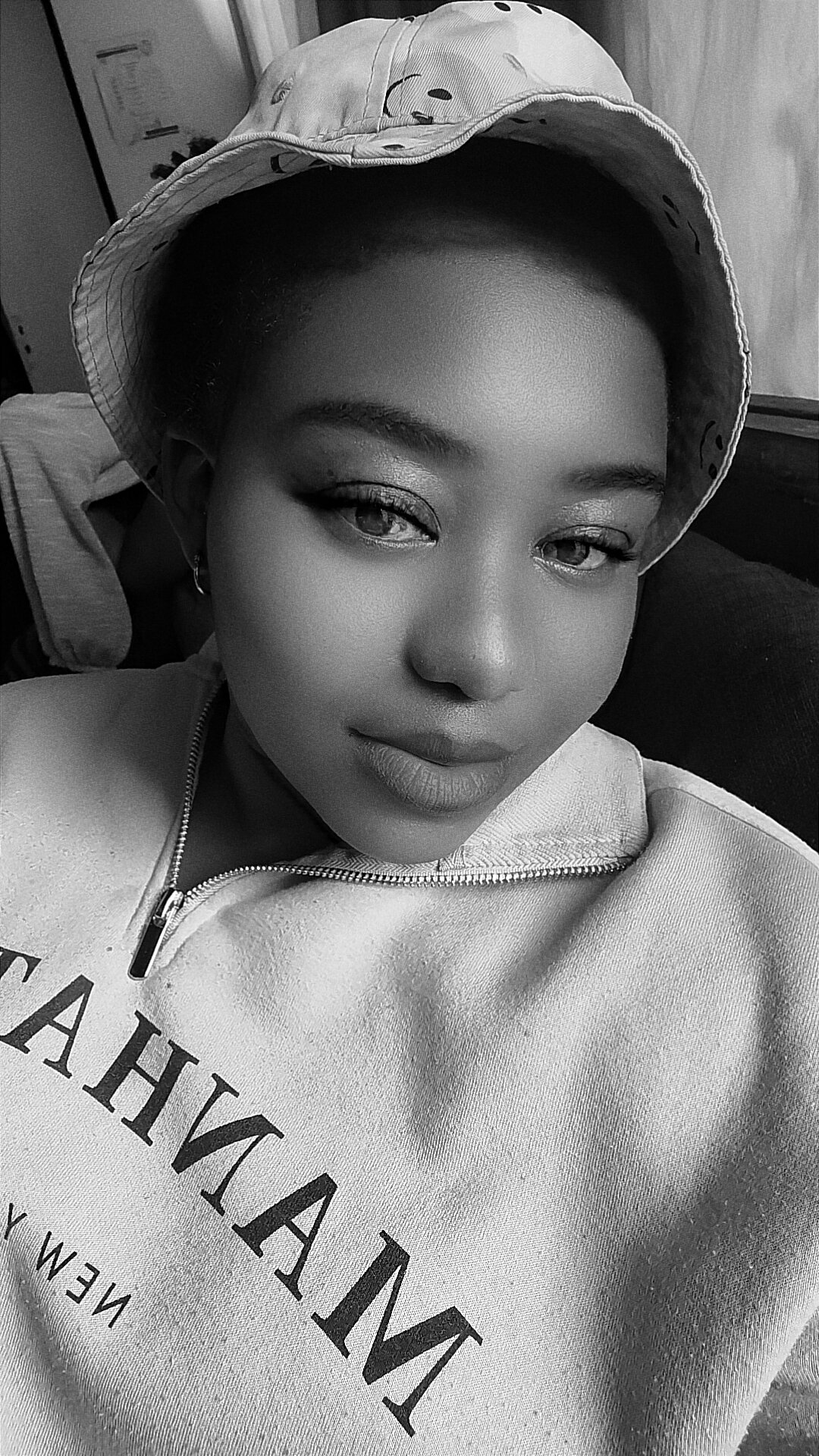 nia2093