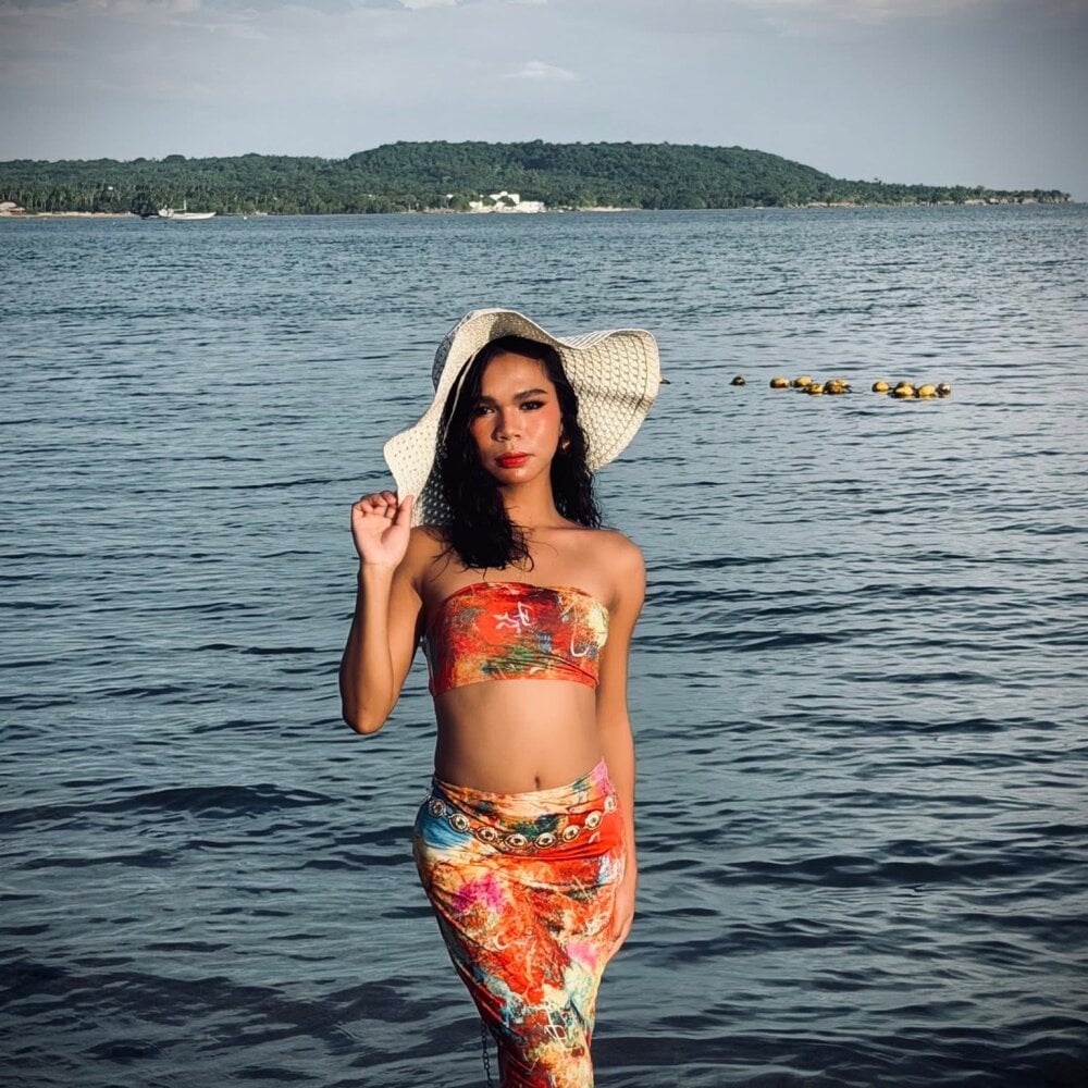 asianpetiteprincess profile