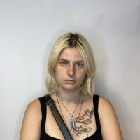 MlSandra's Offline Chat Room