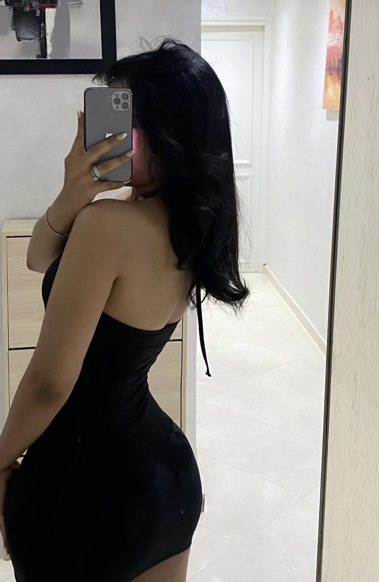 Hot-Nina