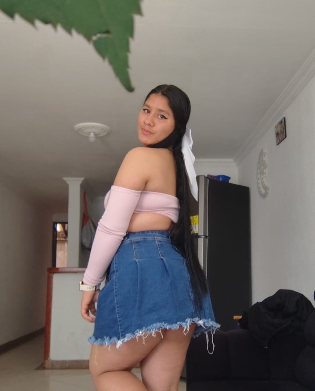 Mia_lank