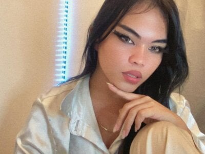 Lilly_cruz Cam Model: Free Live Sex Show & Chat | Stripchat