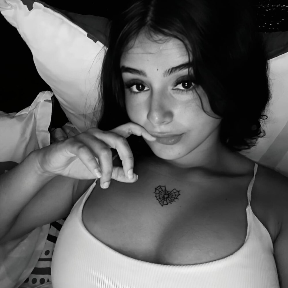 iluvcams.com samanthaa_00 livesex profile in english cams