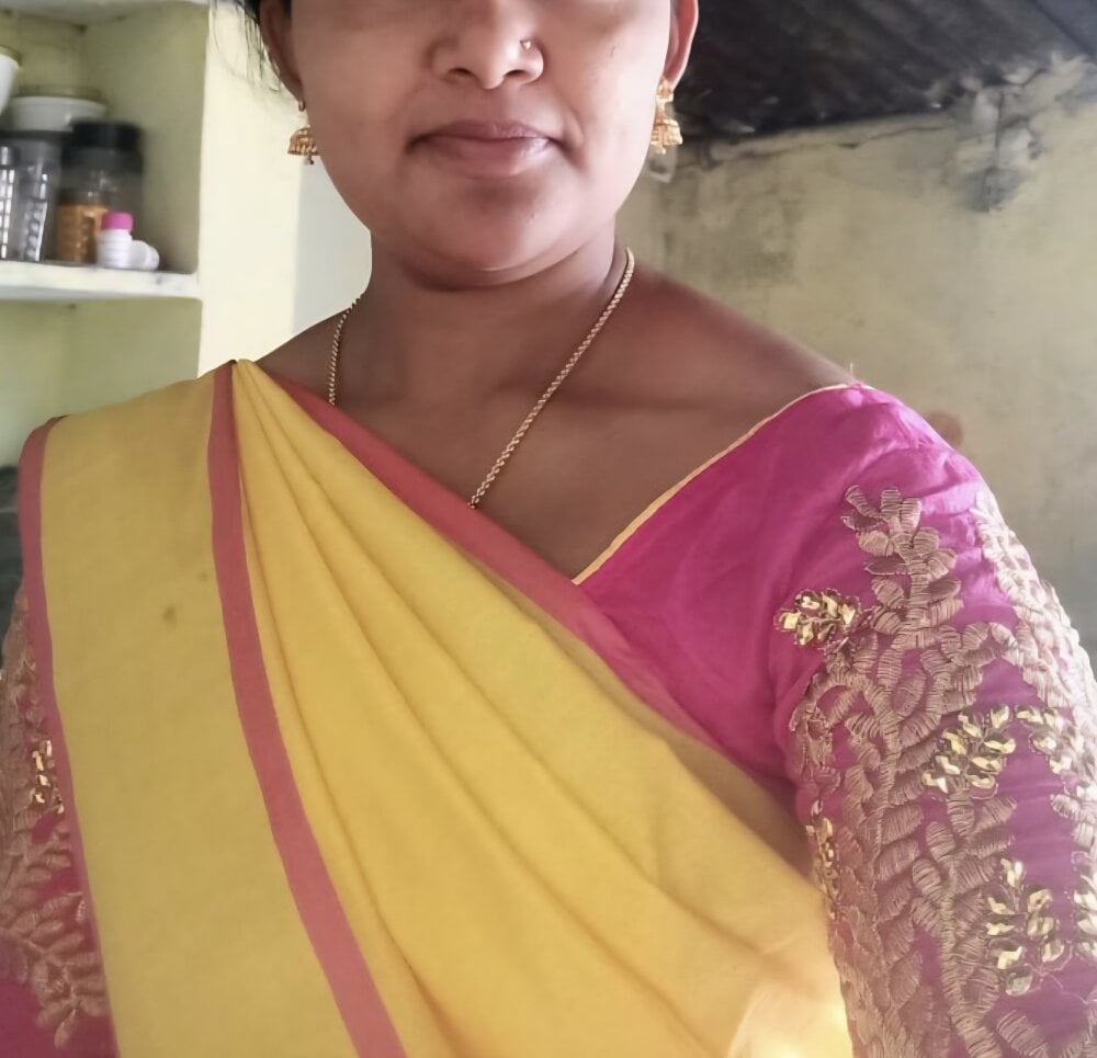 free6cams.com karthika-telugu livesex profile in on-your-lap-daddy cams