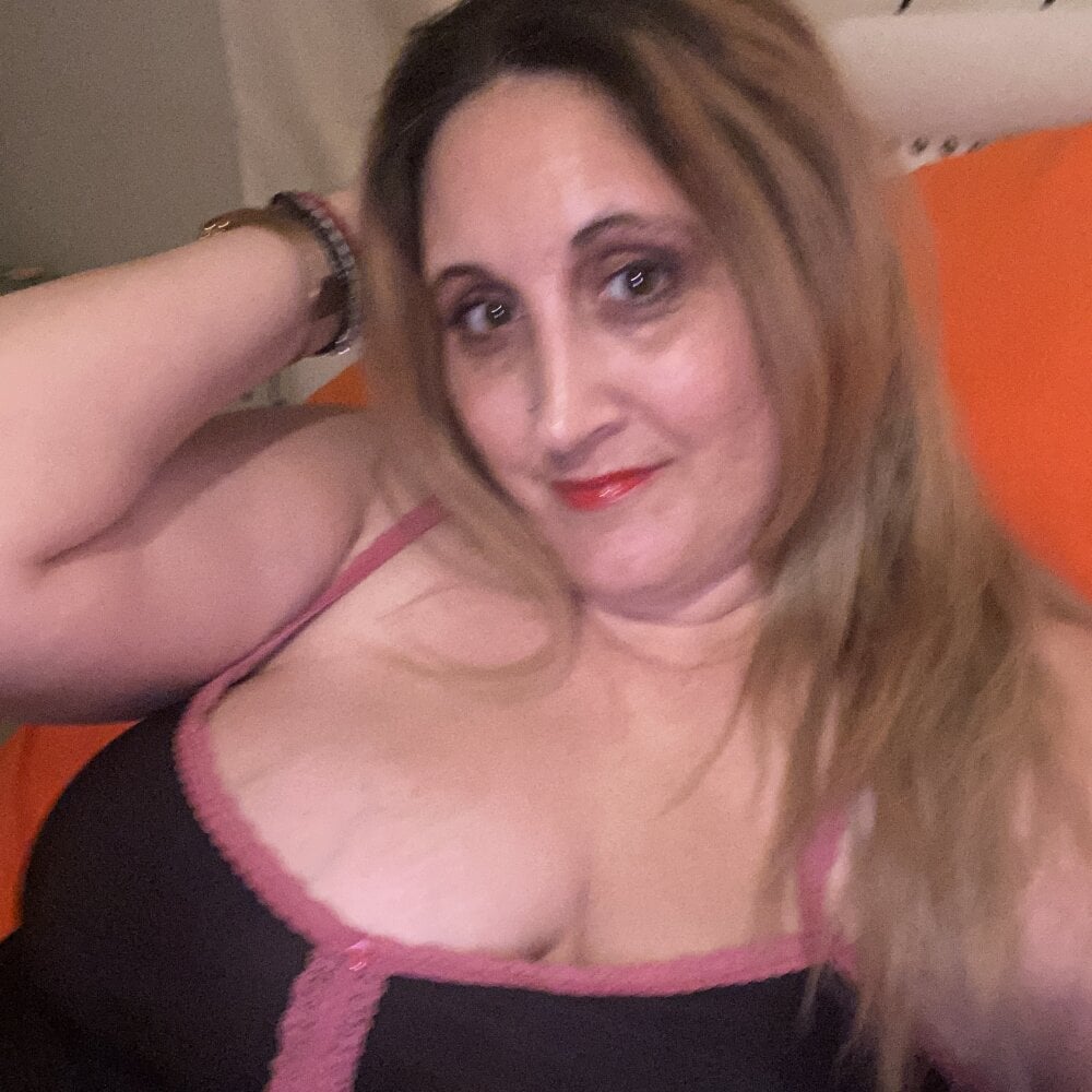 Busty_Lusty_Br profile