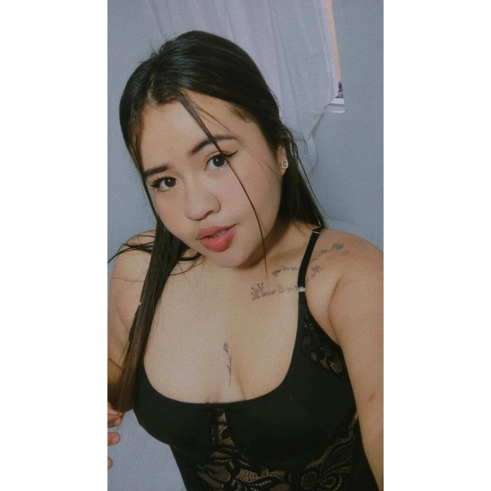 Lina_Mora_ profile