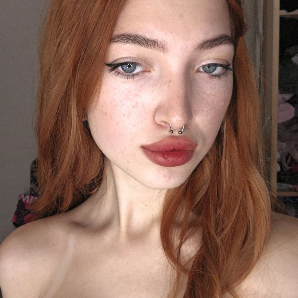 Live sex webcam photo for PopsWayne #289683421