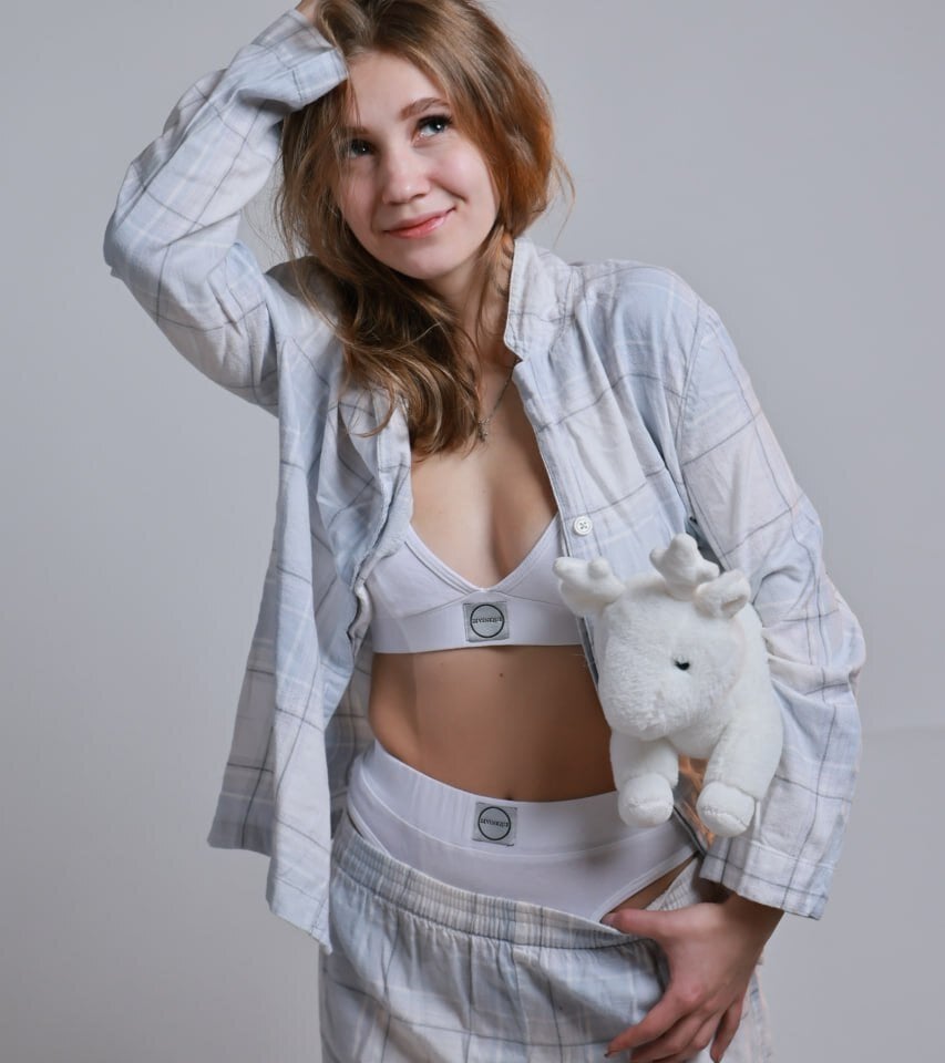 livesexasiancams.com amillygile livesex profile in probably next door cams