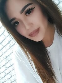 mi_cha_girl's Offline Chat Room