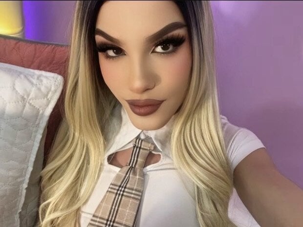 Cattleya_White_ll profile