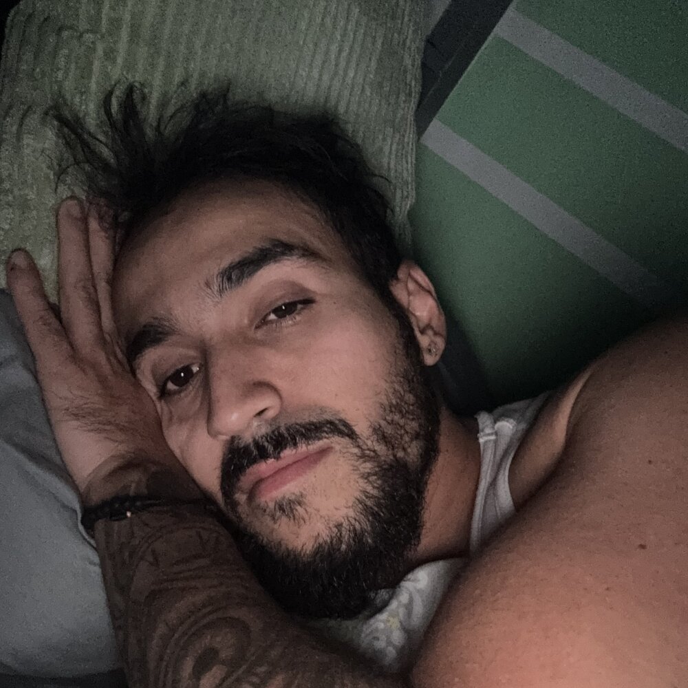 Titan201927's Offline XXX Chat