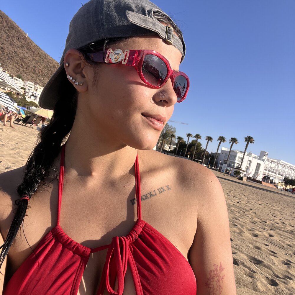 Isabelajaramillo24's Offline XXX Chat